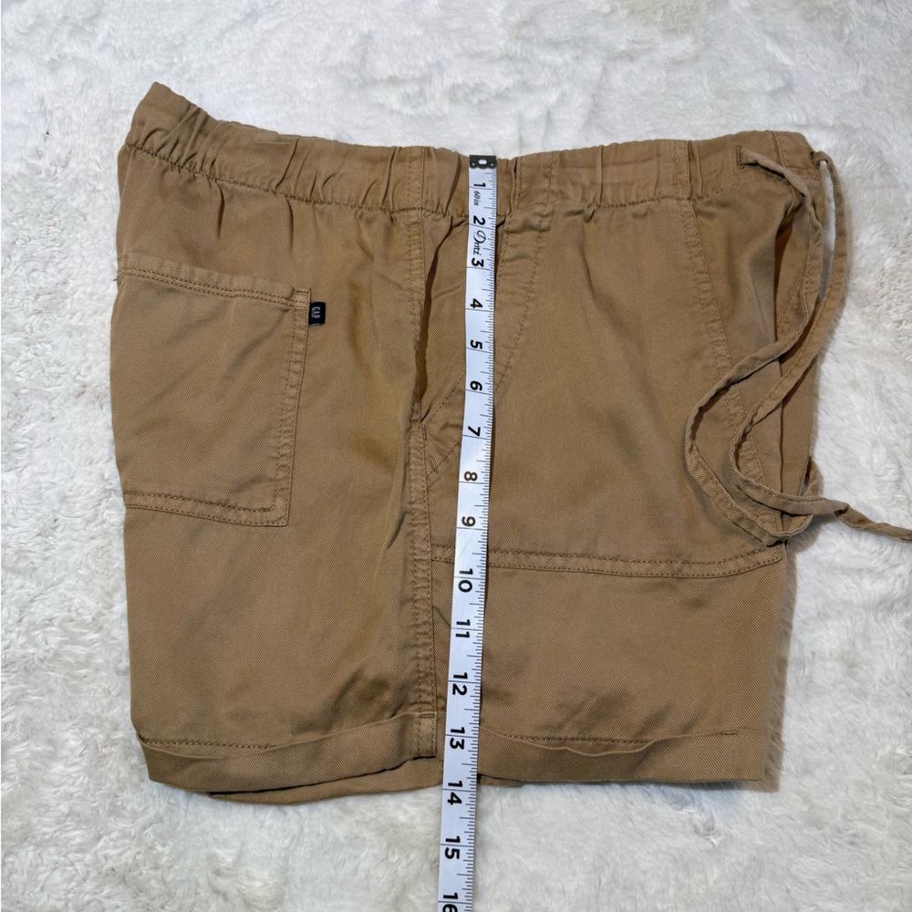 GAP size medium dark khaki women’s pull on shorts - Picture 8 of 8